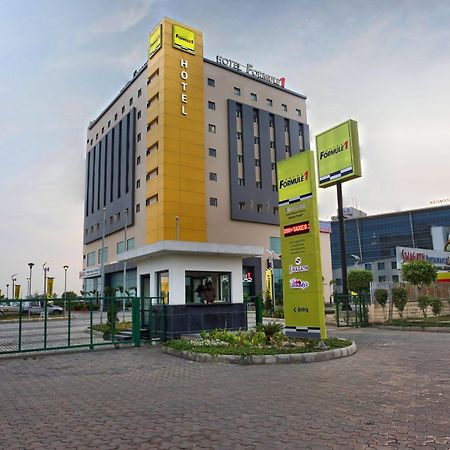 Hotel Caspia Pro Grander Noida Exterior foto