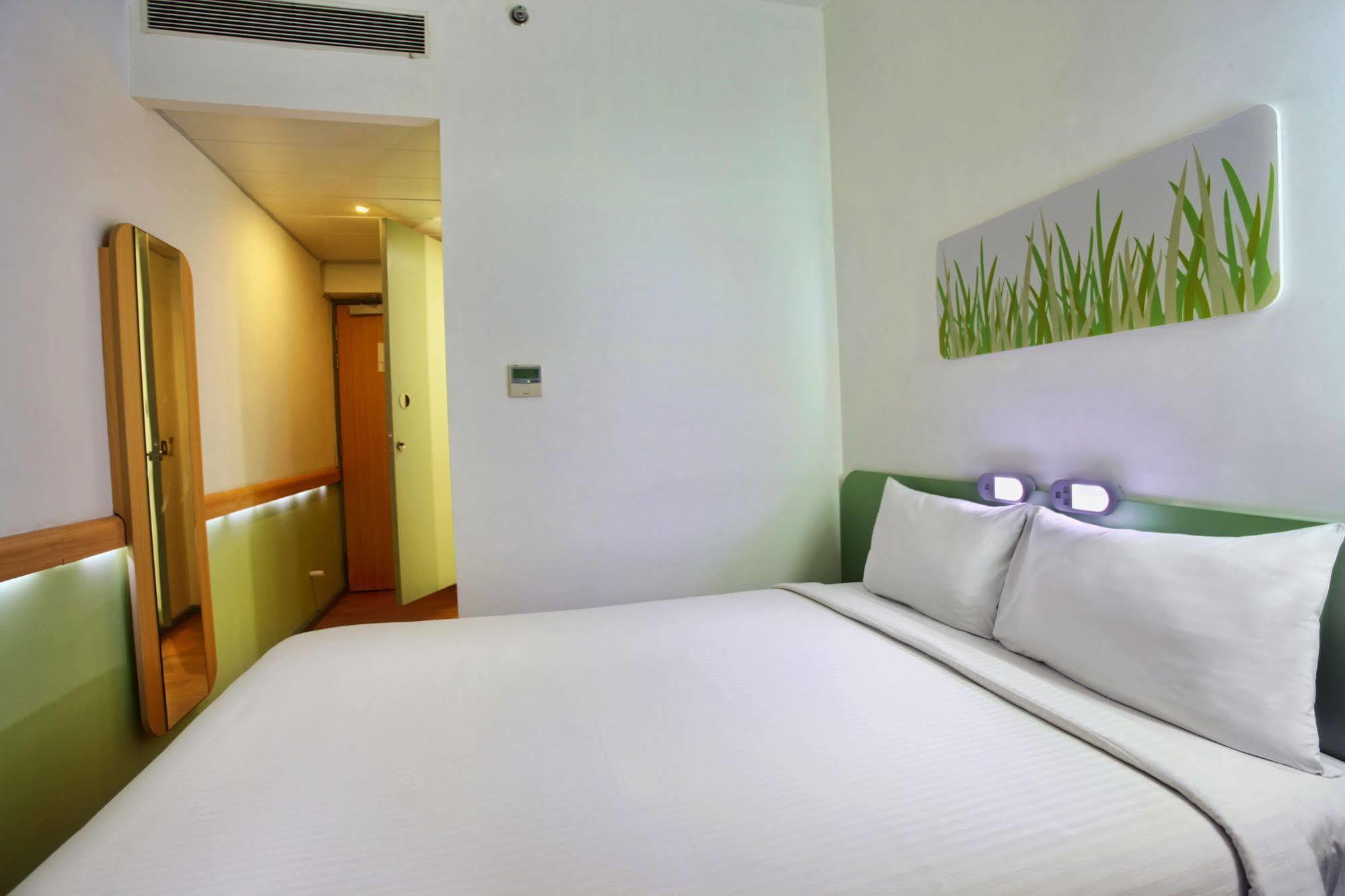 Hotel Caspia Pro Grander Noida Exterior foto